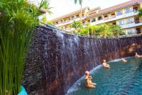 Bazén v ubytování Karona Resort & Spa - SHA Extra Plus nebo v jeho okolí