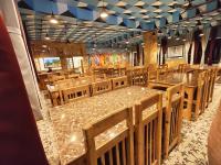 Restaurace v ubytování Aashiyana- The White Hill Hotel