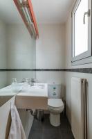 Kúpeľňa v ubytovaní Elvita Athens Sea View Maisonette