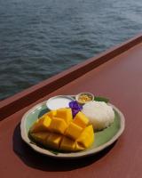 Mad på hotellet eller i nærheden