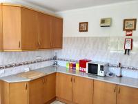 Kuchyň nebo kuchyňský kout v ubytování Luxury Algarve Villa 4 Bedrooms Casa Do Luar Mágico Sea Views Perfect For Families Carvoeiro