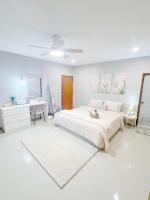 Sun and Moon Houseにあるベッド