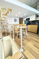 Kuchnia lub aneks kuchenny w obiekcie Elegant apartment - 2BR-5P - Champs de Mars