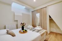 Łóżko lub łóżka w pokoju w obiekcie Elegant apartment - 2BR-5P - Champs de Mars