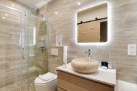 Łazienka w obiekcie Elegant apartment - 2BR-5P - Champs de Mars