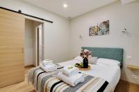 Łóżko lub łóżka w pokoju w obiekcie Elegant apartment - 2BR-5P - Champs de Mars