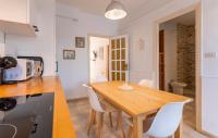 A kitchen or kitchenette at Gorgeous Home In Puerto De Mazarrón