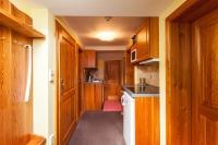 Kuchnia lub aneks kuchenny w obiekcie Haus Wildbach - Baranek Resorts