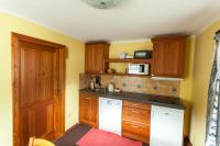 Kuchnia lub aneks kuchenny w obiekcie Haus Wildbach - Baranek Resorts