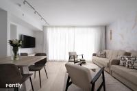 TV&#47;Unterhaltungsangebot in der Unterkunft Luxury Apartments And Studios At Sea Side By Rently