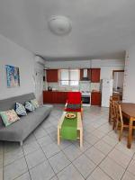Kuchyňa alebo kuchynka v ubytovaní Roses RT apartments Skioni III