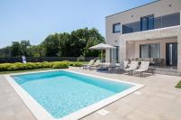 Bazén v ubytovaní Villa Lobe alebo v jeho blízkosti