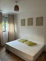 Posteľ alebo postele v izbe v ubytovaní Appartement Bron