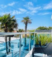 Bazén v ubytování AGATA BEACH Boutique -Adult Only nebo v jeho okolí