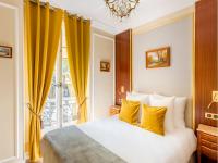 Łóżko lub łóżka w pokoju w obiekcie Merveil - Luxury Suite - Marais - Antoine I