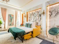 Łóżko lub łóżka w pokoju w obiekcie Merveil - Luxury Suite - Marais - Antoine I