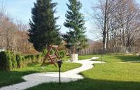 Vonkajšia záhrada v ubytovaní Etno Garden Exclusive Rooms