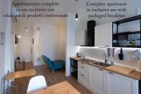 A kitchen or kitchenette at B&B Porta 93