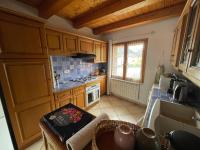 Kuchnia lub aneks kuchenny w obiekcie Maison 100m2 - 3 chambres