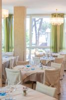 Εστιατόριο ή άλλο μέρος για φαγητό στο Hotel Deborah