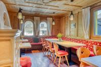 A seating area at Boutiquehotel ZOMM in Seefeld