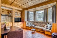 A seating area at Boutiquehotel ZOMM in Seefeld