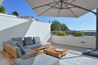Posedenie v ubytovaní Altea Bayview Apartment by NRAS