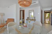 Posedenie v ubytovaní Altea Bayview Apartment by NRAS