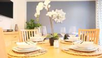 Půdorys ubytování Spacious 4 Bedroom Home with Garden in Bedford