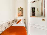Łóżko lub łóżka w pokoju w obiekcie Merveil - Luxury Suite - Louvre - Marcel III