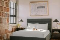 Ein Bett oder Betten in einem Zimmer der Unterkunft Sonder by Marriott Bonvoy The Schaeffer Apartments French Quarter