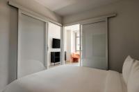 Sonder by Marriott Bonvoy Pivot Apartments Capitol Hillにあるベッド