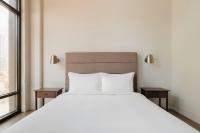 Sonder by Marriott Bonvoy Pivot Apartments Capitol Hillにあるベッド