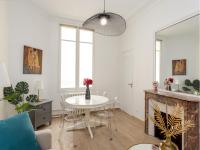 Posedenie v ubytovaní Cozy Apartment - Champs Elysees - Wagram