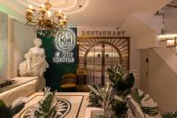 O zonă de relaxare la Deep Hotel