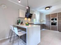 Kuchyň nebo kuchyňský kout v ubytování Apartment Nina by Interhome