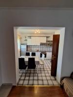 Kuchyňa alebo kuchynka v ubytovaní APARTMANI LANA