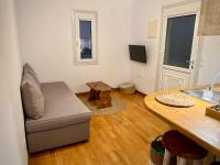 Telewizja i/lub zestaw kina domowego w obiekcie Mykonos down town