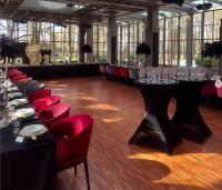 En restaurant eller et andet spisested på Dom Ogrodnika Boutique