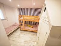 Postel nebo postele na pokoji v ubytování Guardamar A 202 - ONLY FAMILIES