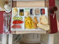 Φαγητό σε αυτό το ξενοδοχείο ή κάπου εκεί κοντά