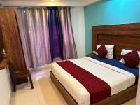 Hotel Air City Near Delhi Aiportにあるベッド