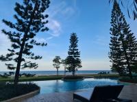 Bazén v ubytování AMARA Pool Villa at Boulevard Tuscany ChaAm HuaHin nebo v jeho okolí