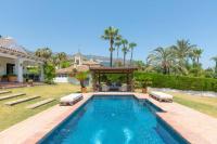 Bazén v ubytování Villa Casa Sol Encantadora villa con piscina nebo v jeho okolí