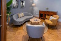A seating area at Hotel SERHS Rivoli Rambla