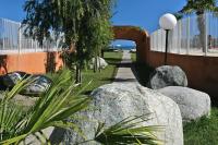 Ogród w obiekcie Lovely apartment in Borgo with shared pool
