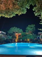 Bazén v ubytování Kalydna Island Hotel nebo v jeho okolí
