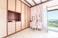 Kuchyňa alebo kuchynka v ubytovaní Best Kefalonia villas - charming 3 bedroom villa Gardenia