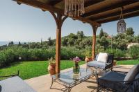 Vonkajšia záhrada v ubytovaní Best Kefalonia villas - charming 3 bedroom villa Gardenia