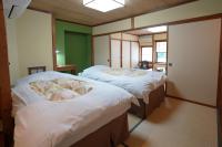 和みの湯宿なかやまにあるベッド